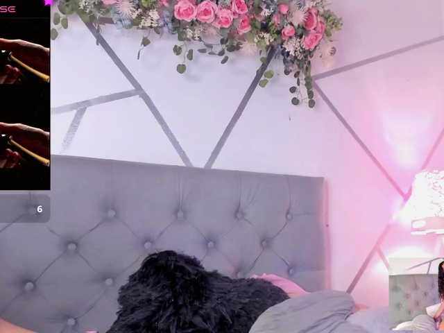 EMMAAA-STOONEE live cam on BongaCams