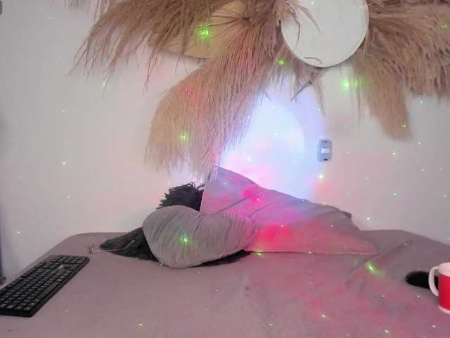 EMMAAA-STOONEE