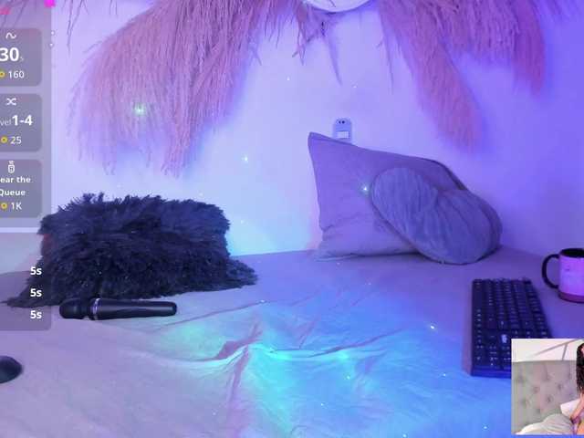 EMMAAA-STOONEE live cam on BongaCams