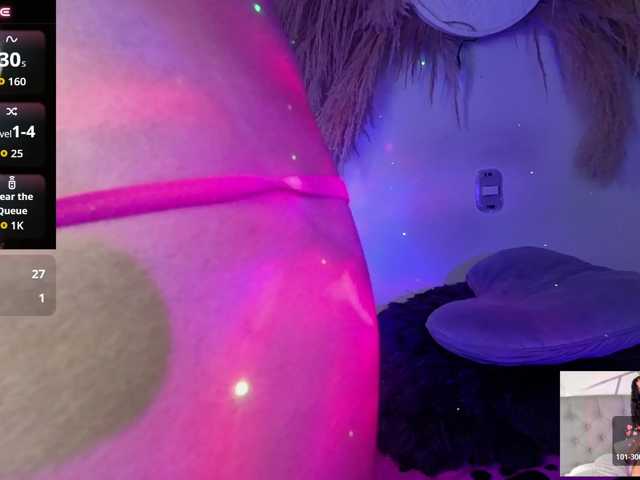 EMMAAA-STOONEE live cam on BongaCams