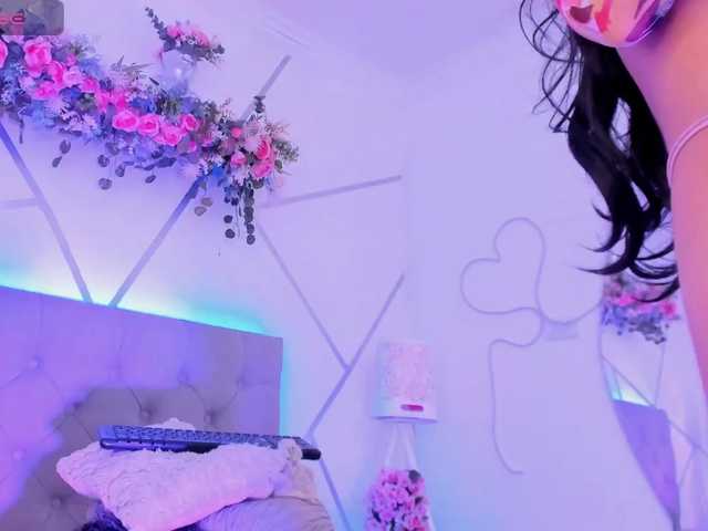 EMMAAA-STOONEE webcam