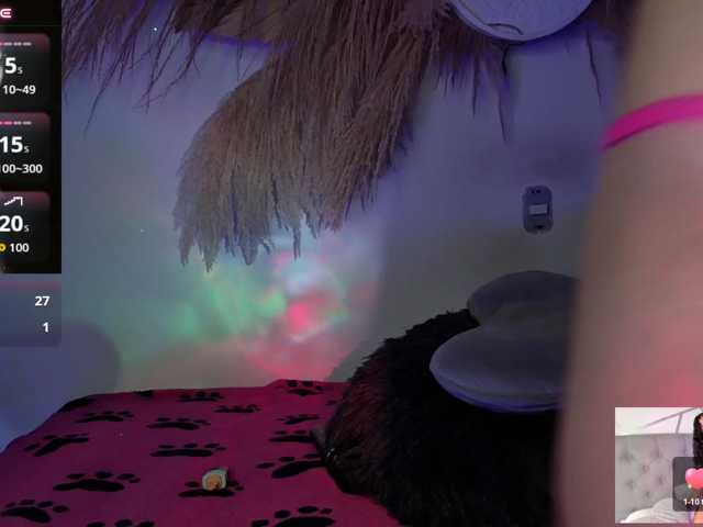 EMMAAA-STOONEE live cam on BongaCams
