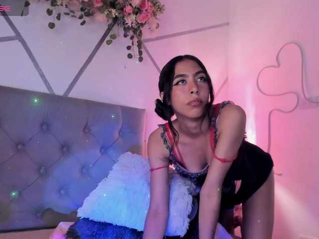 EMMAAA-STOONEE live cam on BongaCams
