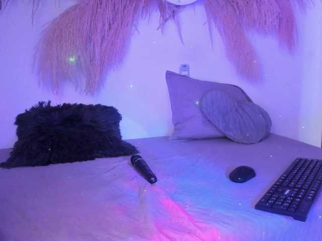 EMMAAA-STOONEE