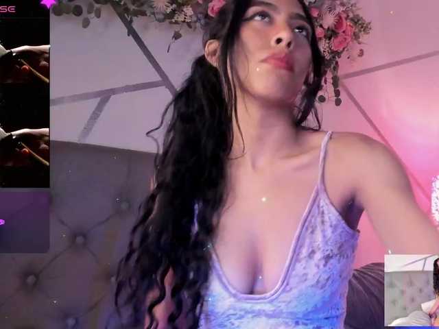 EMMAAA-STOONEE live cam on BongaCams