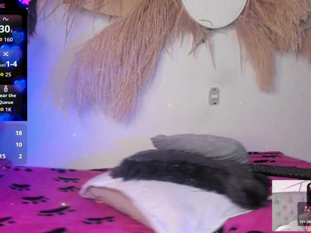 EMMAAA-STOONEE live cam on BongaCams