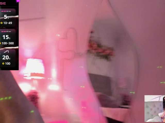 EMMAAA-STOONEE live cam on BongaCams