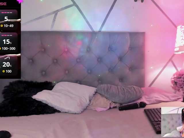 EMMAAA-STOONEE live cam on BongaCams