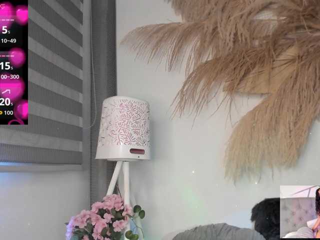 EMMAAA-STOONEE live cam on BongaCams