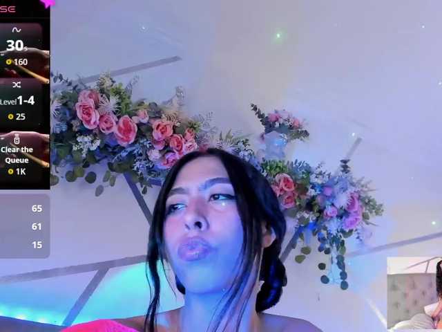 EMMAAA-STOONEE live cam on BongaCams