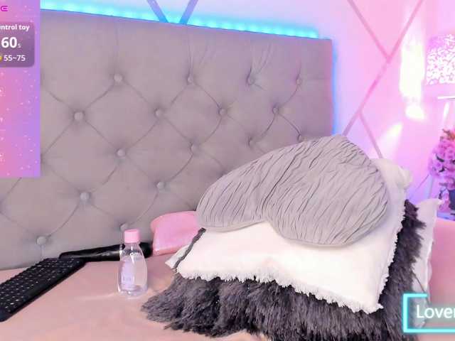 EMMAAA-STOONEE live cam on BongaCams