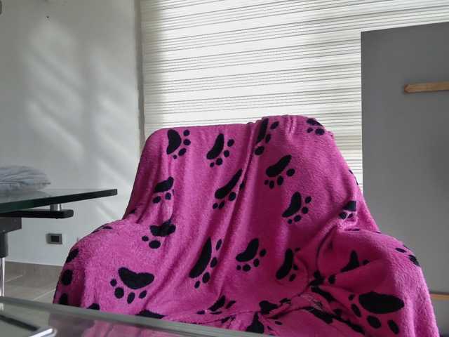 EMMAAA-STOONEE