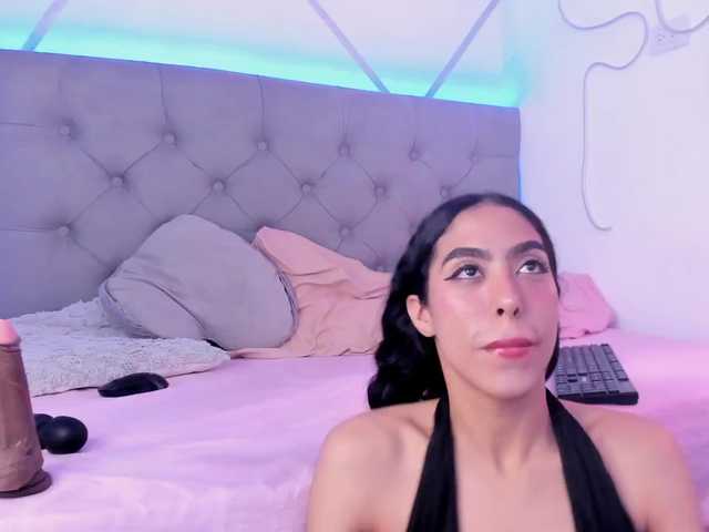 EMMAAA-STOONEE live cam on BongaCams