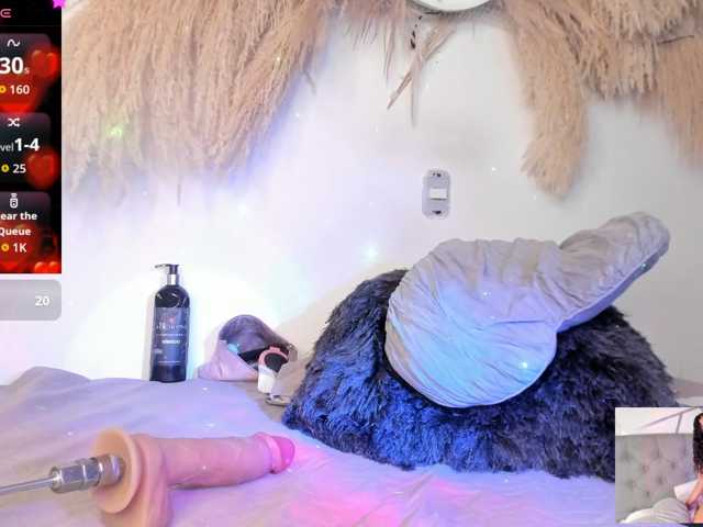 EMMAAA-STOONEE live cam on BongaCams