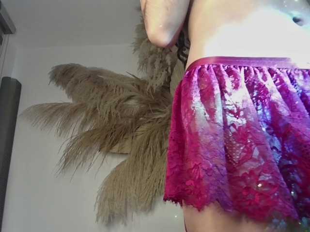 EMMAAA-STOONEE live cam on BongaCams