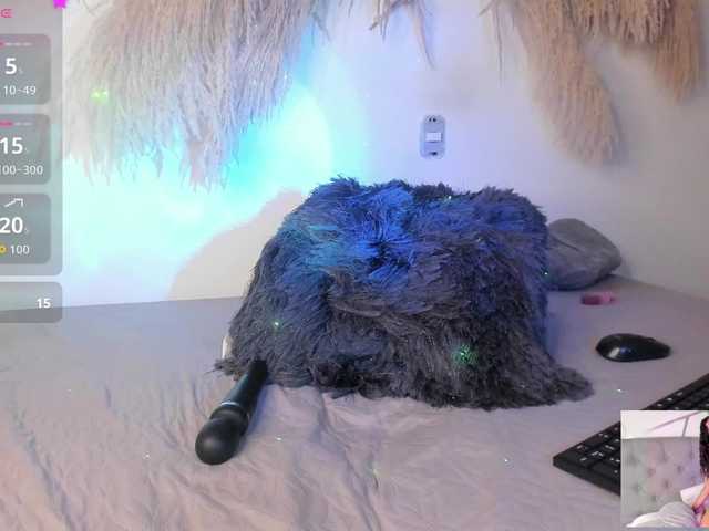 EMMAAA-STOONEE live cam on BongaCams