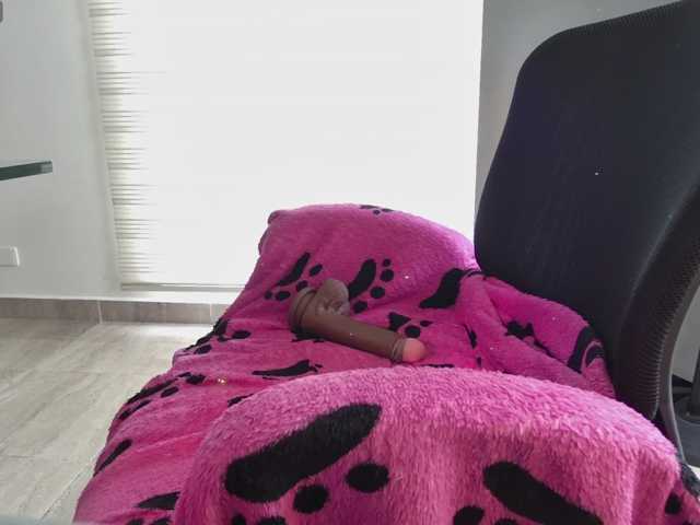 EMMAAA-STOONEE