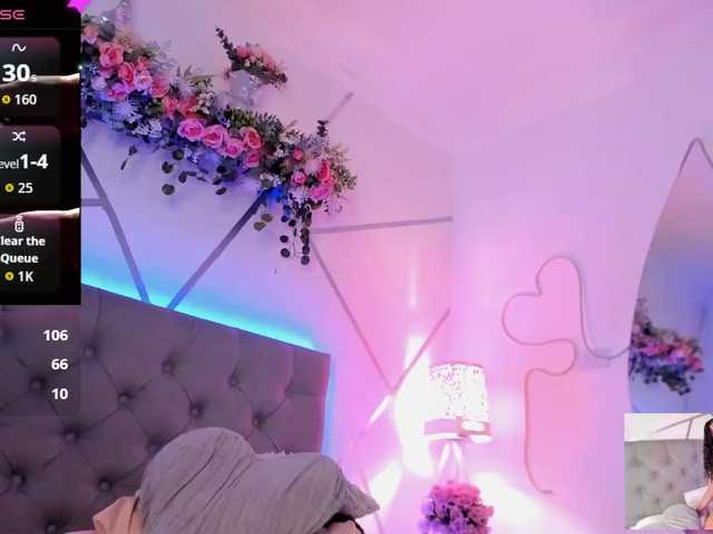 EMMAAA-STOONEE live cam on BongaCams