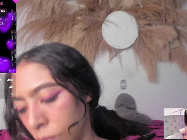 EMMAAA-STOONEE live cam on BongaCams