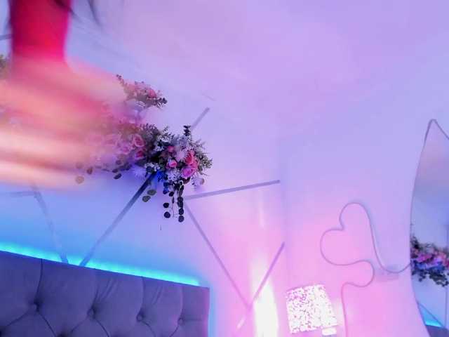 EMMAAA-STOONEE live cam on BongaCams