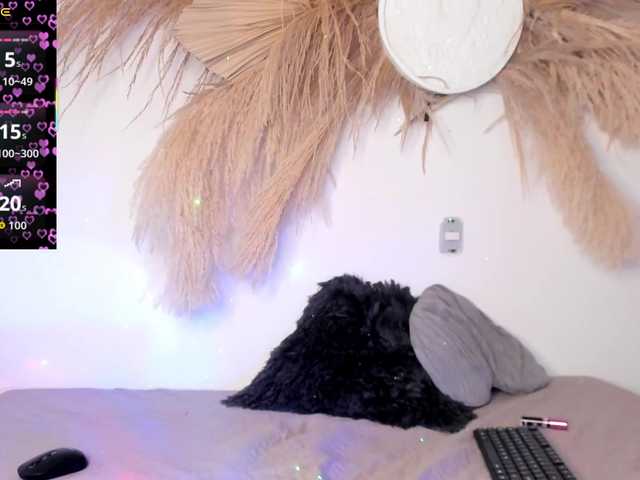 EMMAAA-STOONEE live cam on BongaCams