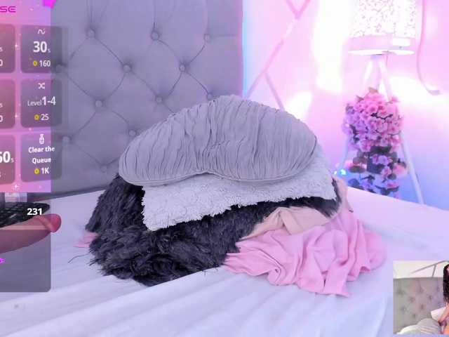 EMMAAA-STOONEE live cam on BongaCams
