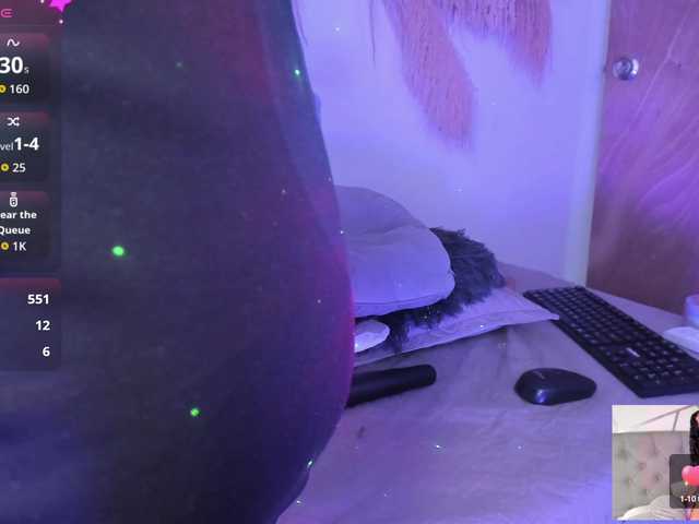 EMMAAA-STOONEE live cam on BongaCams