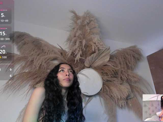 EMMAAA-STOONEE live cam on BongaCams