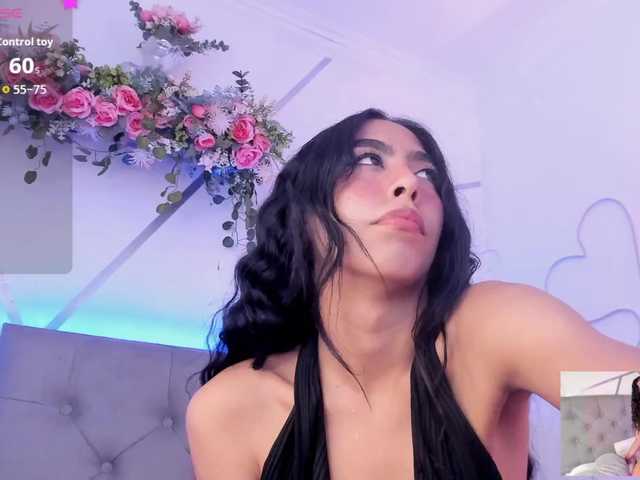 EMMAAA-STOONEE live cam on BongaCams