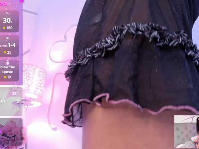 EMMAAA-STOONEE live webcam show