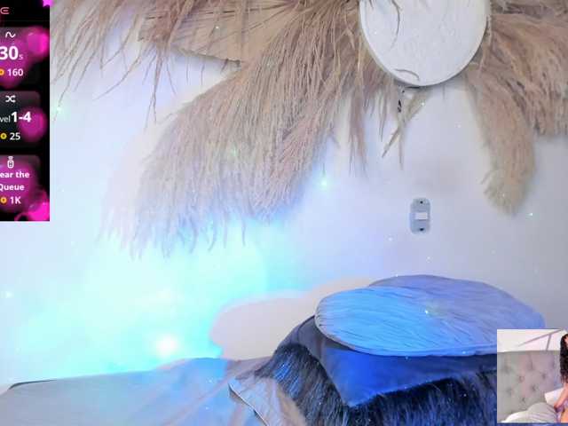 EMMAAA-STOONEE live cam on BongaCams