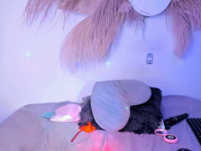 EMMAAA-STOONEE