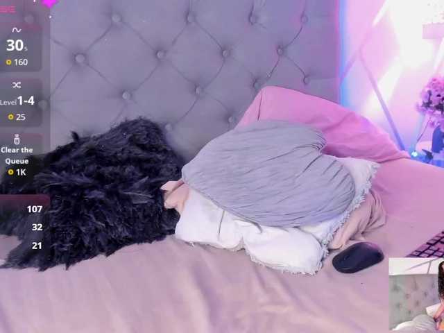 EMMAAA-STOONEE live cam on BongaCams