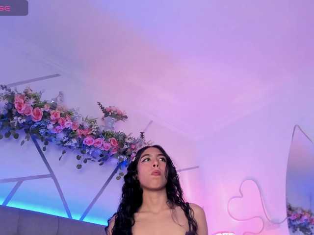 EMMAAA-STOONEE live cam on BongaCams