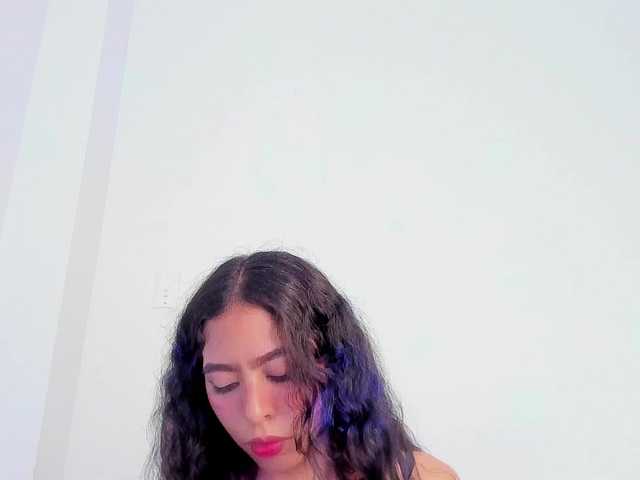 EMMAAA-STOONEE live cam on BongaCams