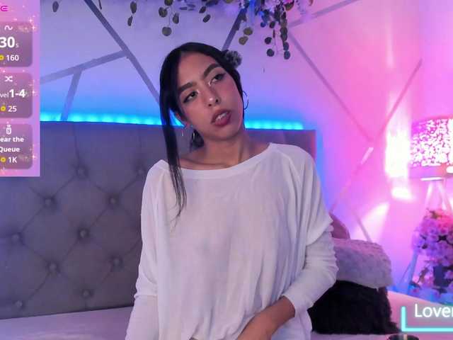 EMMAAA-STOONEE live cam on BongaCams