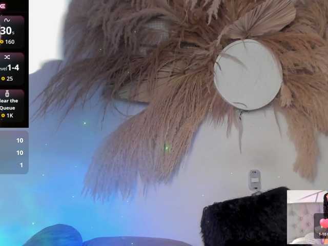 EMMAAA-STOONEE live cam on BongaCams