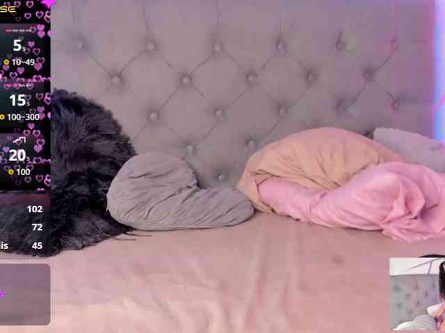 EMMAAA-STOONEE webcam