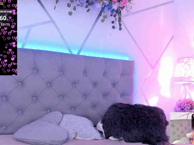 EMMAAA-STOONEE webcam