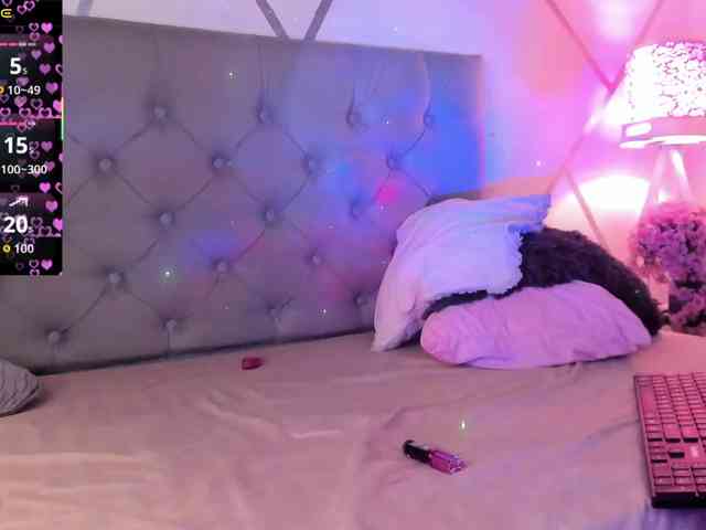 EMMAAA-STOONEE webcam