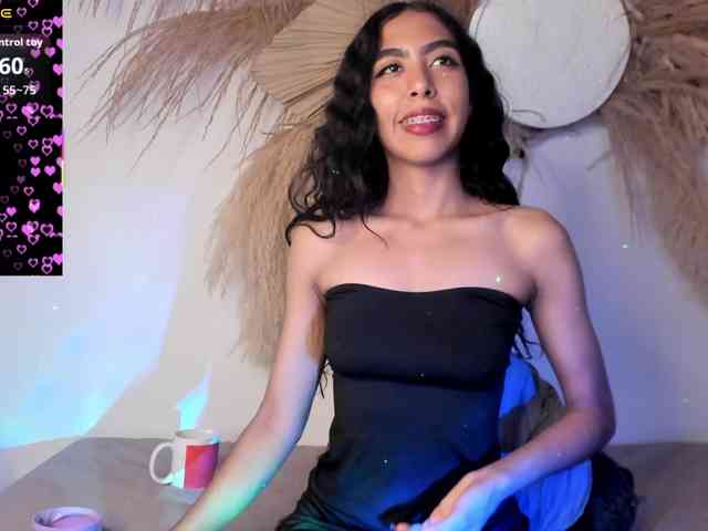 EMMAAA-STOONEE webcam