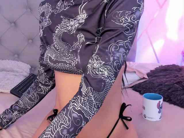 EMMAAA-STOONEE webcam