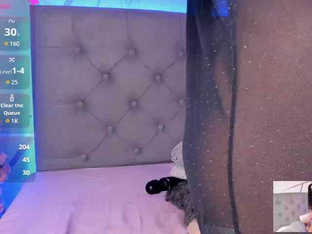 EMMAAA-STOONEE webcam