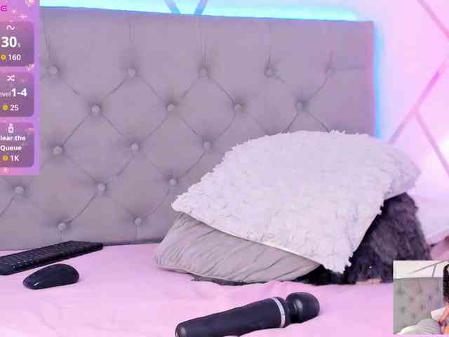 EMMAAA-STOONEE webcam