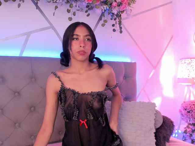 EMMAAA-STOONEE webcam