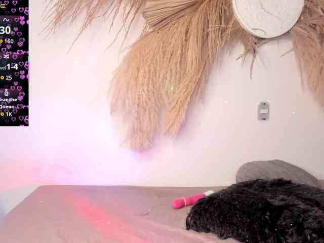 EMMAAA-STOONEE