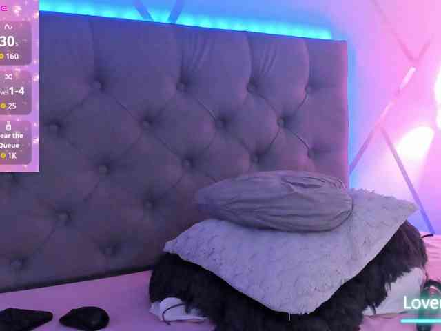 EMMAAA-STOONEE webcam