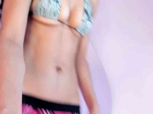 EMMAAA-STOONEE webcam