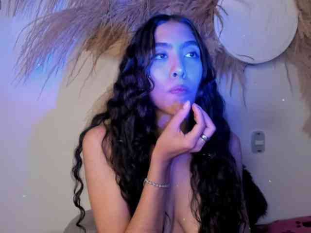 EMMAAA-STOONEE