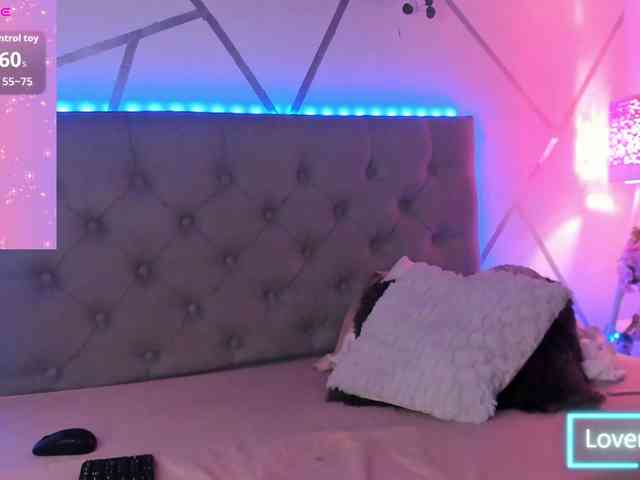EMMAAA-STOONEE webcam